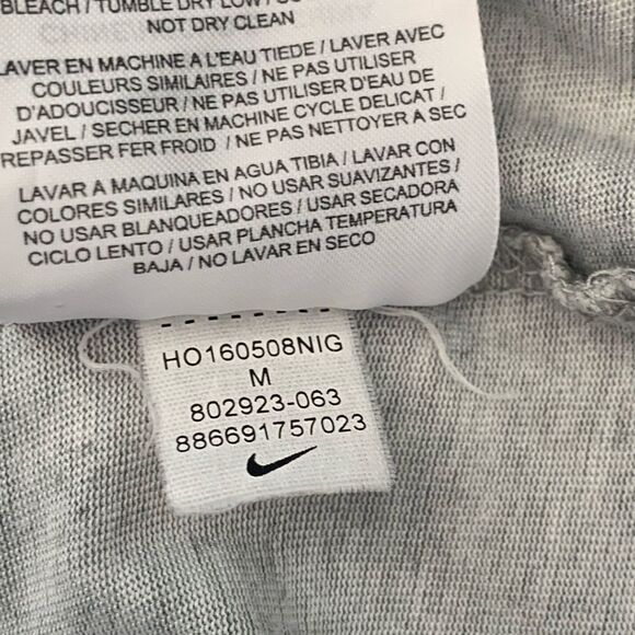 Nike Men's golf Gray T-Shirt - Picture 6 of 6